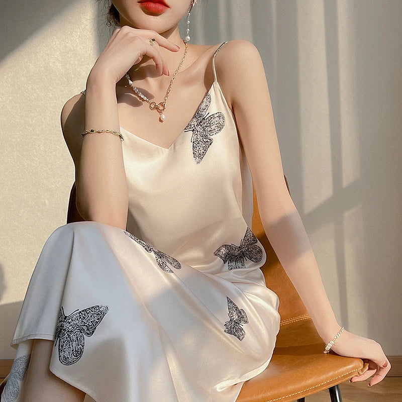 KnitLuxe® Kleid – Valtrex Damenkollektion